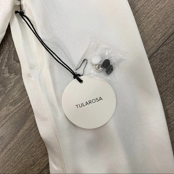 Tularosa Revolve Malia Mini Dress Shift Ivory Neck Tie Ruffle flare Sleeve XS - Picture 14 of 16